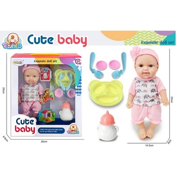 Кукла бебе с лента на главата и прибори за хранене