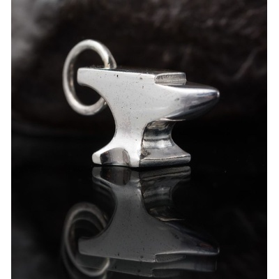 Drakkaria KOVADLINA stříbrný přívěšek P4001