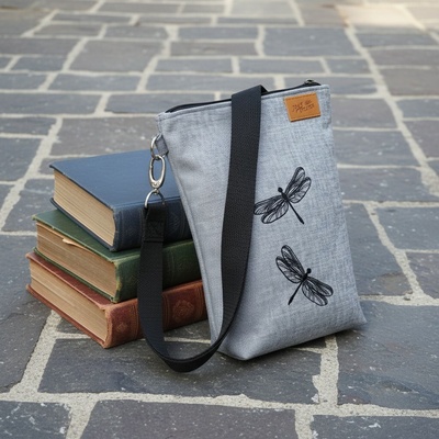 Joan Atelier Vážky 2- Háta crossbody taštička strojová výšivka