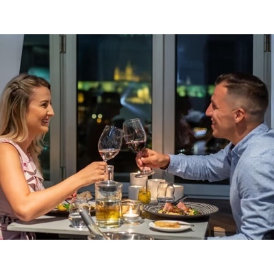 Degustační menu s vinným párováním pro 2, Praha