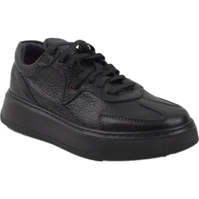 Български обувки Дамски маратонки в черен цвят естествена кожа 3018nero