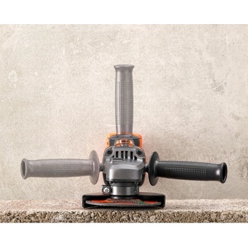 Black & Decker BCG720M1