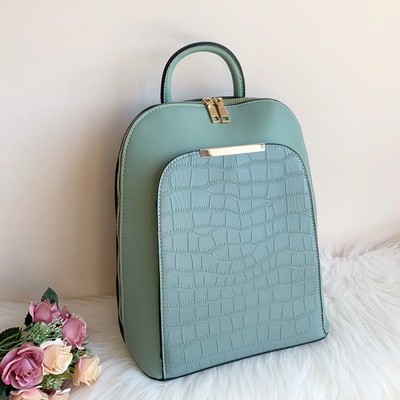 Зелена кожена дамска Чанта/Раница Модел-6520