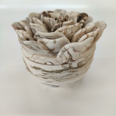 Luka Flower imitace hnědý mramor