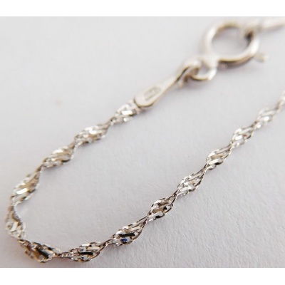 Klenoty Budín Dámský točený řetízek z bílého zlata HK6196