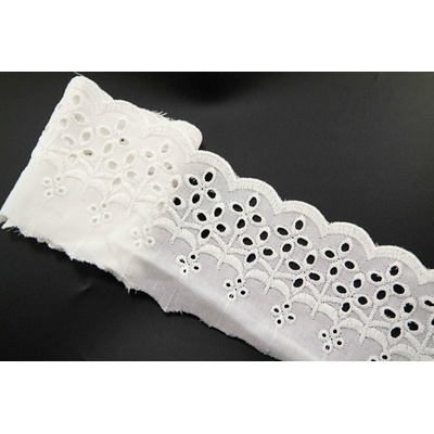 Bavlněná madeira - kytičky na stopce - lomená bílá - šířka 7,5 cm – Zboží Mobilmania