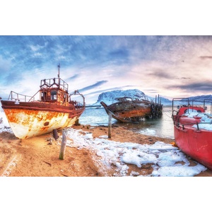 DIMEX ART Флизелинов фототапет ръждясали рибарски лодки 375 x 250 см