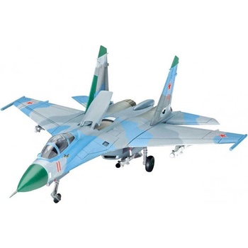 Revell Plastic ModelKit letadlo 03948 Su-27 Flanker 1:144