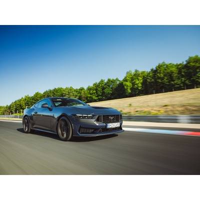 Jízda ve Ford Mustang Dark Horse 5.0 V8 na závodním okruhu, Most