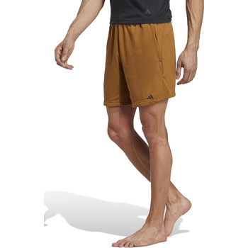 ADIDAS Къси панталони Yoga Base Training