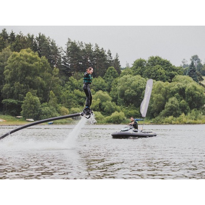 Flyboardová rozlučka se svobodou