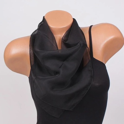 Дамско фишу в черен цвят