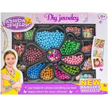 Navlékací korálky v krabičce