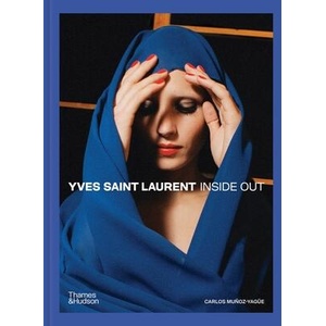 Yves Saint Laurent | CARLOS MUNOZ PHOTOG (ISBN: 9780500024973)