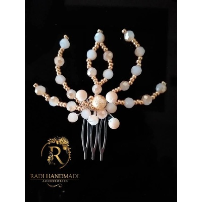 Radi handmade Гребенче за коса със светло бежави кристали и перли (450)
