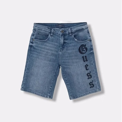 Guess Къси деним панталони за момче в светъл нюанс и голям надпис Guess