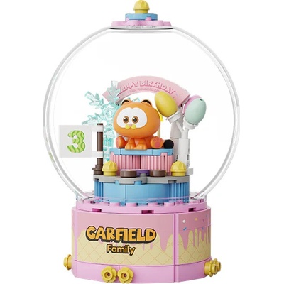 Pantasy Garfield Crystal Ball Birthday Cake