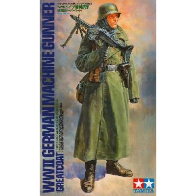 Tamiya WWII German Machine Gunner Gretcoat 1:16