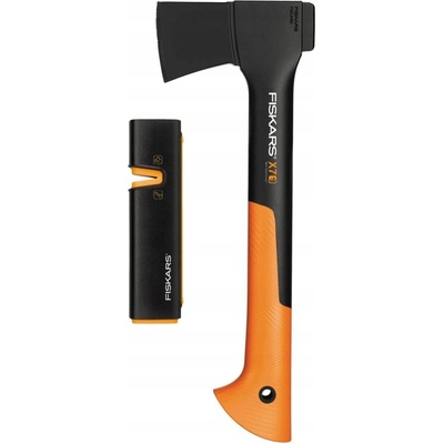 Fiskars X X7 XS – sekera + brusný kameň, 35,5 cm, ľahká a odolná