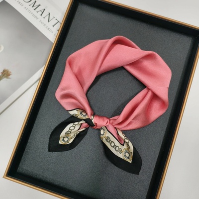 Hedvábný šátek růžový se zdobeným okrajem – Zbozi.Blesk.cz