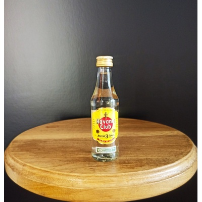 Havana Club Anejo Mini 3y 40% 0,05 l (holá láhev)