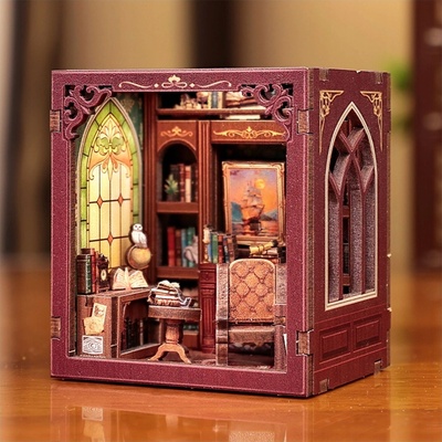 Mini Book Nook DIY - Salon Dżentelmena z Magnesami – Zbozi.Blesk.cz