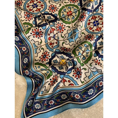 hedvábný šátek Pestrobarevné ornamenty