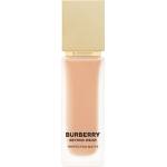 Burberry Beyond Wear Perfecting Matte Foundation течен фон дьо тен с матов завършек цвят Medium Cool 70 30ml