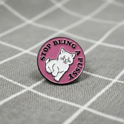 Pinarna Stop being a pussy Přestaň být koťa**o bílá kočička