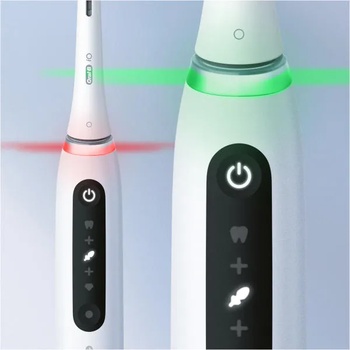 Image 1 of Oral-B iO Series 5 white