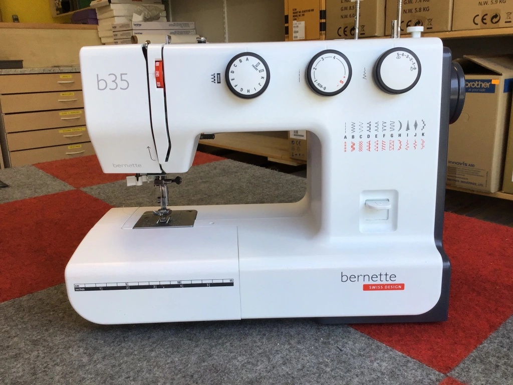 Bernina Bernette 35