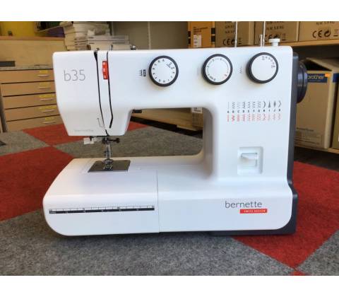 Bernina Bernette 35