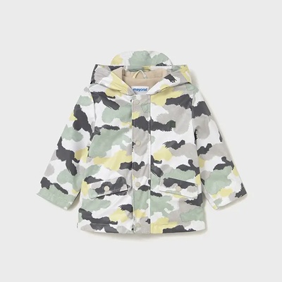 MAYORAL Непромокаемо яке в камофлажен десен в зелено, черно и жълто за бебе момче Mayoral