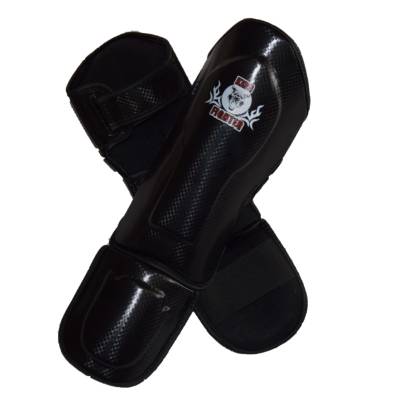 Dětské chrániče holení černé KING FIGHTER CARBON (expedícia do 24 hodín)