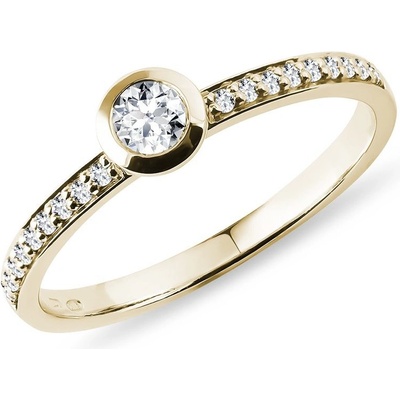 Klenota Bezel zásnubný prsteň zo žltého zlata s diamantmi k0774023