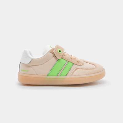 Mayoral Спортни кецове в цвят Пясък с електрикаво зелени детайли за мини момче Mayoral