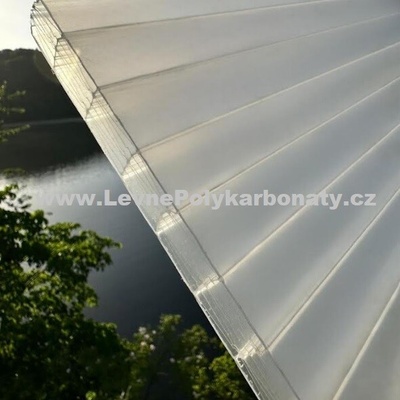 Lexan Dutinkový polykarbonát 16 mm 2UV 9X/16 2,095 m x 3 m 6,3 m² opál 1 ks