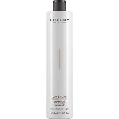 Luxury Day By Day Nutrishine šampón pre výživu a lesk Green Light 250 ml