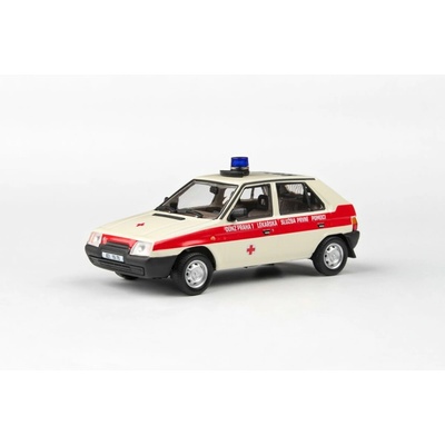 Abrex ŠKODA FAVORIT 136L 1988 1:43OÚNZ PRAHA 1červený kříž