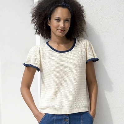 Úpletové tričko s kontrastním lemováním režná/nám.modrá