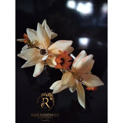 Radi handmade Диадема с цветя в жълто с малки маргаритки (102)