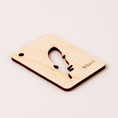 SOJKA Dřevěná vůně do auta - Pírko klasik obrys