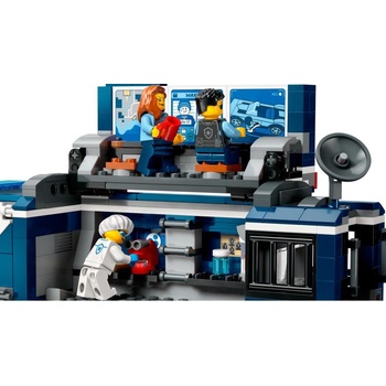 LEGO® City - Police Mobile Crime Lab Truck (60418)