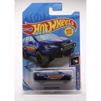 Mattel Hot Wheels Chrysler Pacifica 1:64