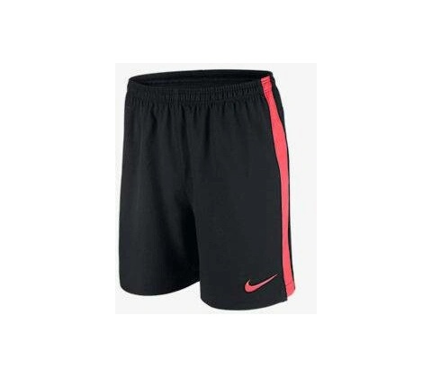 Nike Squad Strike