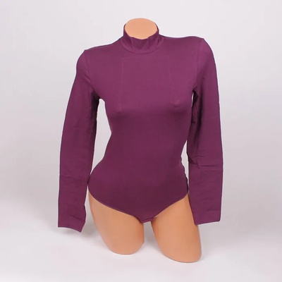 Боди в лилав цвят с дълъг ръкав