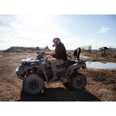 Jízda na čtyřkolce ATV na specializované trati i pro děti