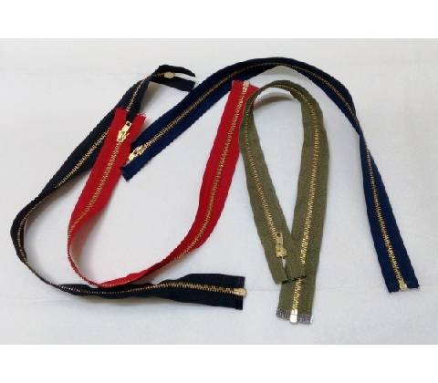 Zip mosazný 45 cm