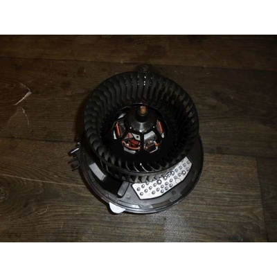 ventilátor topení VW 3Q1819021E 3Q1819021C