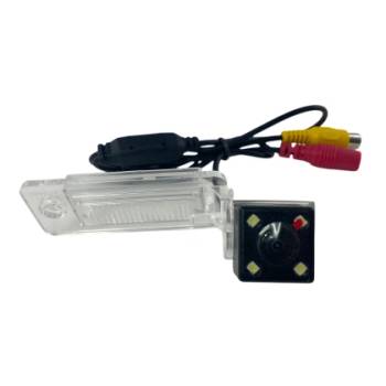 Image 1 of Камера за задно виждане за audi a3 , a4, a6, А8, q7 - с отвор за винт изместена